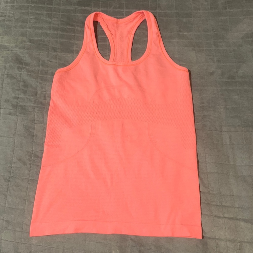 Lululemon tank top